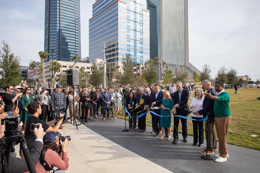 Image of Riverfront Plaza Ribbon Cutting